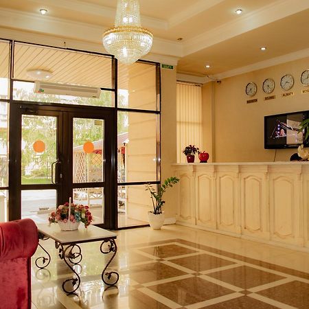 Bed and Breakfast Kaaier Алматы Экстерьер фото